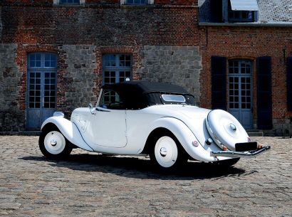 1934 – CITROEN TRACTION 7C ROADSTER Certificat d’authenticité Citroën
Dossier de...