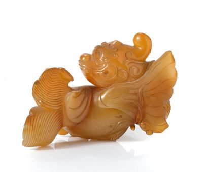 Chine XIXe siècle Sujet en agate cornaline, représentant un dragon.
L. 11 cm
中国十...