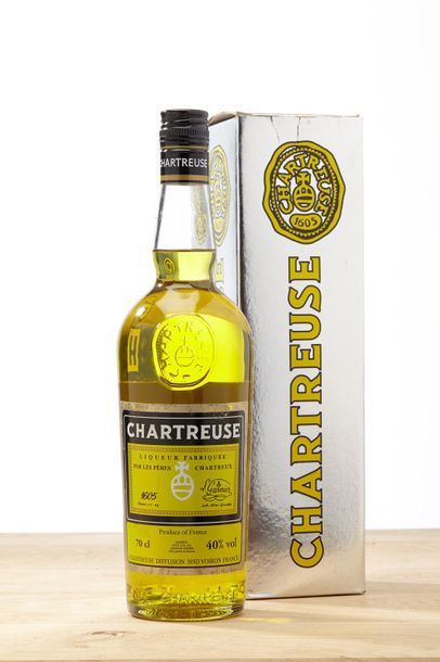 null 5 B CHARTREUSES:

CHARTREUSE VERTE VOIRON LIQUEUR D'ELIXIR CUVÉE 1605 70 Cl...