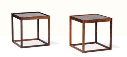 KURT OSTERVIG (1912-1986) 
Suite de 2 tables
Palissandre
40 x 40 x 40 cm.
KP Mobler,...