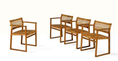 BØRGE MOGENSEN (1914-1972) 
Suite de 4 fauteuils dits BM62
Chêne, cannage
75 x 48...
