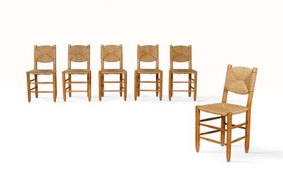 Charlotte PERRIAND (1903-1999) 
Suite de 6 chaises dites 19
Frêne, paille
83 x 43...