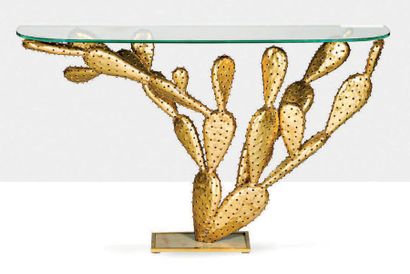 ALAIN CHERVET (1944) Console dite Cactus
Laiton, verre, ciment
Signée et datée
96...