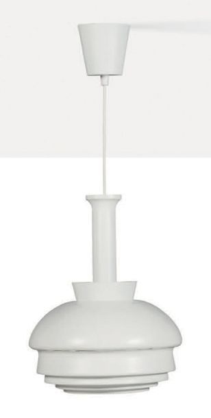 Alvar Aalto (1898-1976) Pendant lamp
Metal
15.75 x 12.99 in.

Référence:
-Thomas...