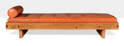 Charlotte PERRIAND (1903-1999) Daybed
Leather, wood
20.08 x 76.77 x 30.71 in.
