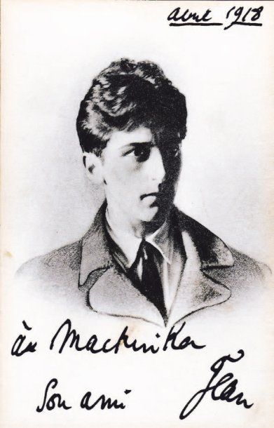 Jean COCTEAU. Photographie avec dédicace autographe signée, août 1918 ; 14 x 9 cm...