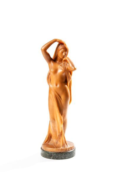 null Henri édouard VERNHES

(1854-1901)

Statuette en cire figurant une jeune femme...