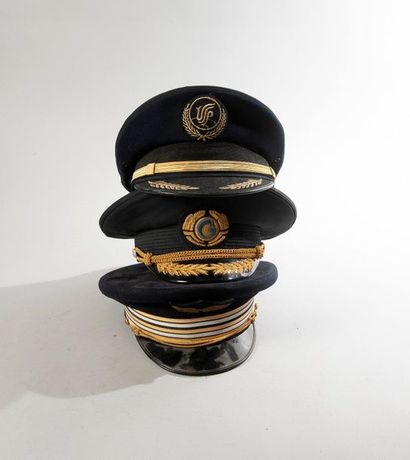 Lot of three airmen's caps, including one...