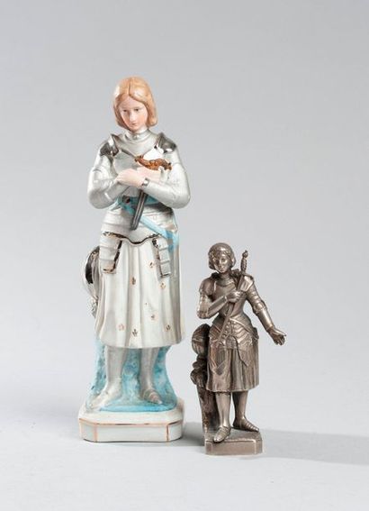 Lot comprising : 
-a statuette of Joan of...