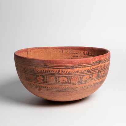 Large bowl with geometric decoration, inside...