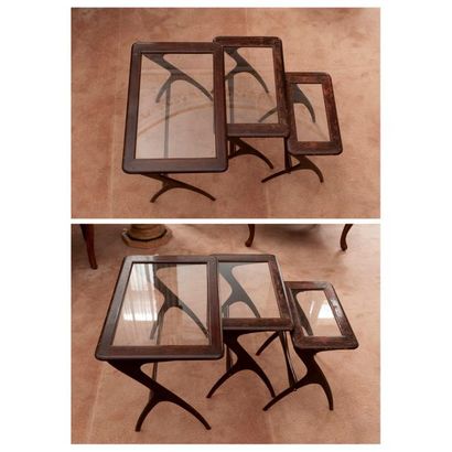 Suite of three nesting tables.