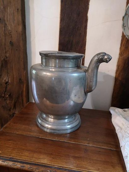 Large pewter carafe, eagle spout 
18th century...