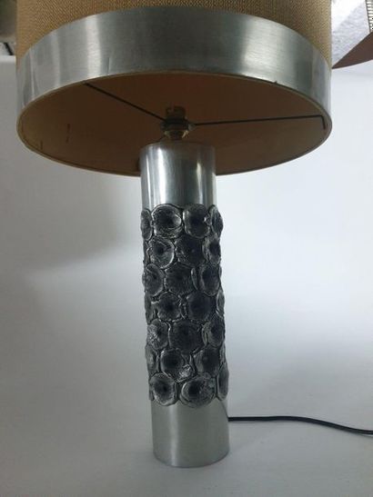 null LUYCKX WILLY (1921 - 2015)

Aluminium brutalist lamp

Aluclair Edition
