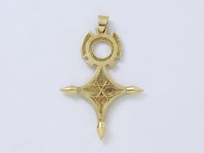 Pendant in 750 thousandths gold, holding...