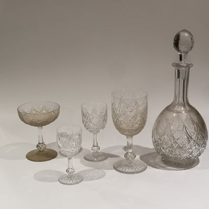 Baccarat, Large glass service comprising...