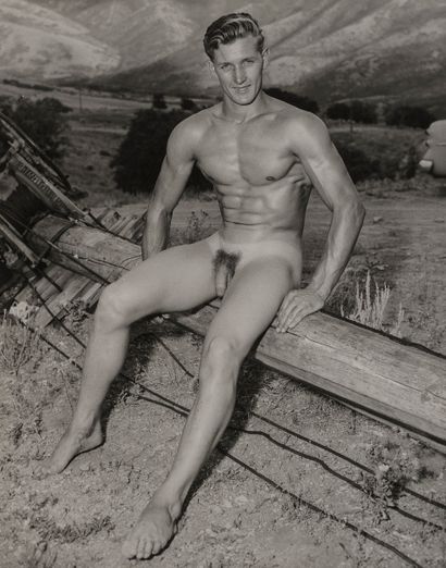 Bruce of Los Angeles (1909-1974)

Seated...