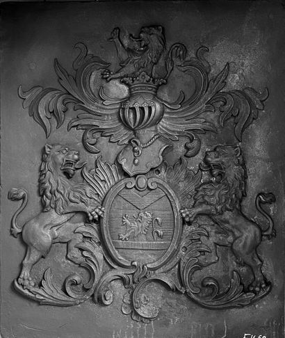 Heraldic fireback. 
Central coat of arms...