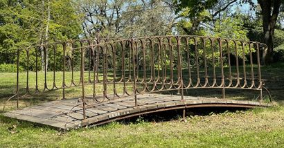 Napoleon III footbridge. 
Wrought iron railings....
