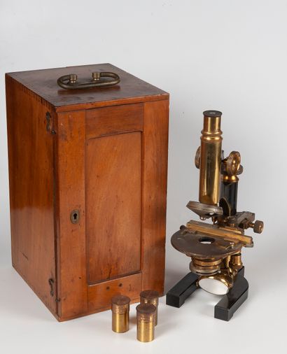 STIASSNIE Paris 
Microscope monoculaire en...