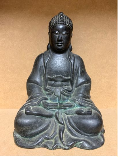 Grand Bouddha en tailleur 
Bronze 
26cm x...