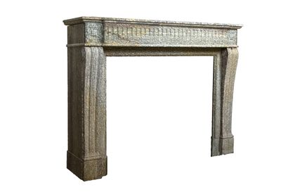  Louis XVI style mantel 
Lintel carved with channels and sheathed jambs. 
19th century....