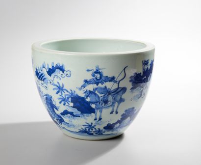  Chine. Fin XVIIIeme siecle Cache pot en porcelaine blanc bleu. Decor de paysage...