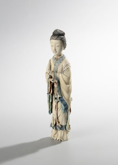CHINE, circa 1800. Statuette figurant une...