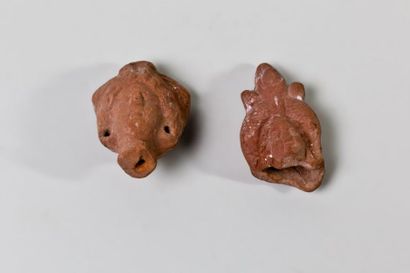 EGYPTE Epoque égypto-romaine Deux têtes, l'une d'Harpocrate, l'autre féminine. H...