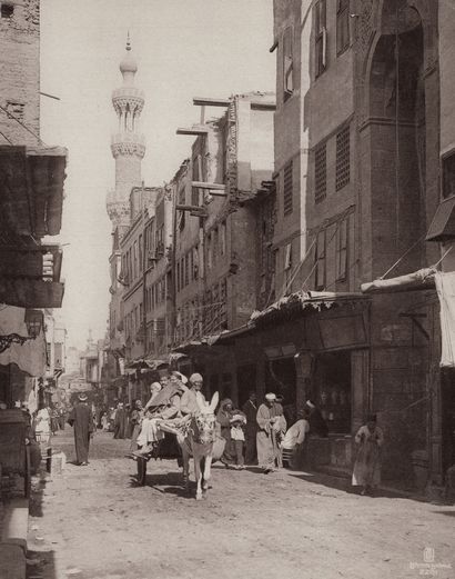 ÉGYPTE – LEHNERT & LANDROCK Sans Prix de réserve - 

Rues du Caire, ca. 1910.

4...