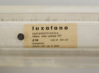 UGO LA PIETRA (NÉ EN 1938) Partie de l’installation Luxofono, 1967-1968 
Cylindre...
