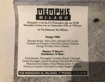 MEMPHIS MILANO Carton d’invitation, photographie Johny Pigozzi et Design Sottsass...