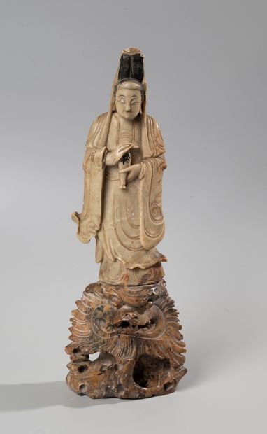 Statuette of Guanyin in hard stone on a Noh...
