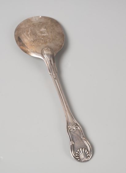 Ice-cream scoop in silver, XIXth century

PB...
