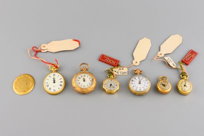  Set of six watches in 18K gold 
weight :...