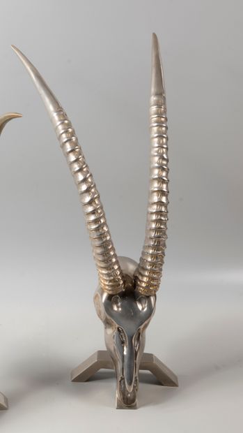  Attribué à DIKRAN Antilope Epreuve en bronze...