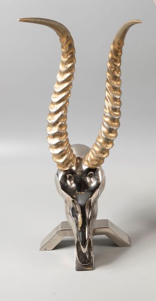  DIKRAN Antilope Epreuve en bronze argenté...