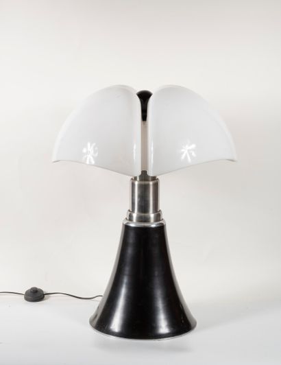 Gae AULENTI (1927-2012) 
Lamp model 620 called...