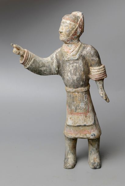 CHINA, Han dynasty (206 BC - 221 AD)

Statuette...