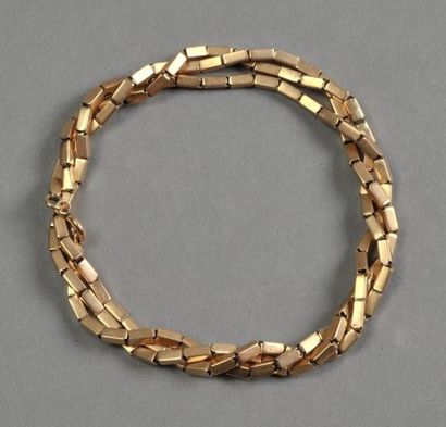 null Bracelet composé de 3 chaînes torsadées à maillons bâtonnets en or jaune (collier...