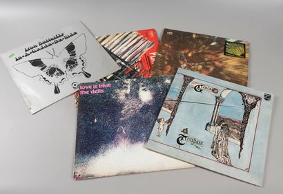 Lot of vinyls: classical music and jazz.