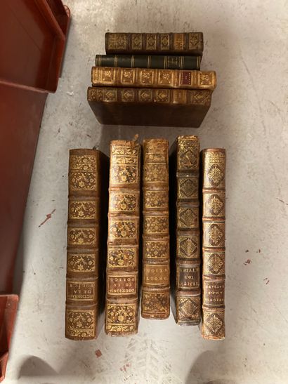  Lot de neuf volumes de Droit et divers XVIIIe...