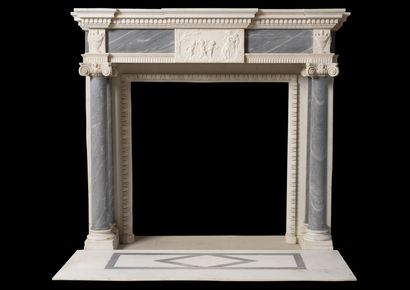 Empire mantel. 
Lintel adorned with a central...