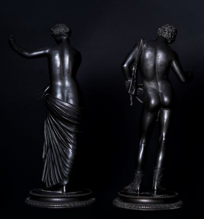  Narcisse et Vénus de Padoue. 
Statues d'après l'antique représentées en pied. 
Vers...