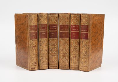  PLINE L’ANCIEN. Historiæ naturalis libri XXXVII. Paris, J. Barbou, 1779. 6 vol....