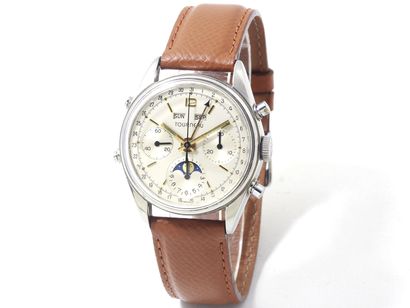 null TOURNEAU
Steel chronograph watch, silvered 3-counter dial with Arabic numeral...
