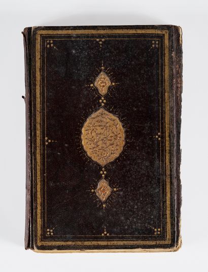 null Huit ouvrages SUR L'ISLAM. Afrique du nord, Empire ottoman,

XIVe-XIXe siècle

Comprenant :...