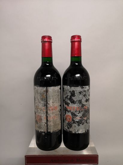 2 bouteilles PETRUS - Pomerol Millésime 1998Étiquettes...