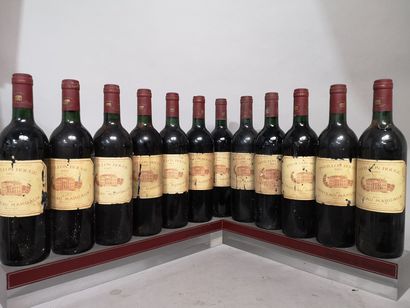 null 
12 bouteilles PAVILLON Rouge 2nd vin de Château MARGAUX - Margaux Millésime...