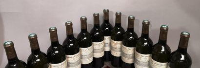 null 12 bouteilles Domaine de CHEVALIER Blanc - Gc Pessac Lèognan - Millésime 2003...