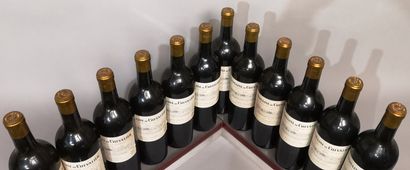 null 12 bouteilles Domaine de CHEVALIER Blanc - Gc Pessac Lèognan - Millésime 2008...